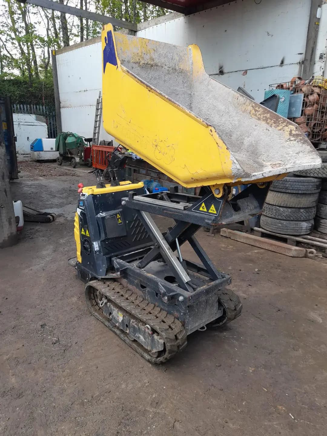 Tracked Skip Loading Dumper